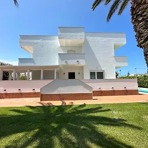 Antonia Sul Mare Con Piscina Torre A Mare Bari