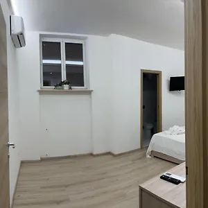 villa-milano-apt-n-1.italymilanhotels.net/